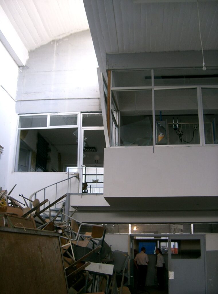 image015